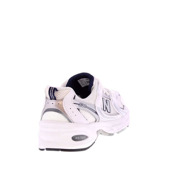 New Balance sneakers wit 4