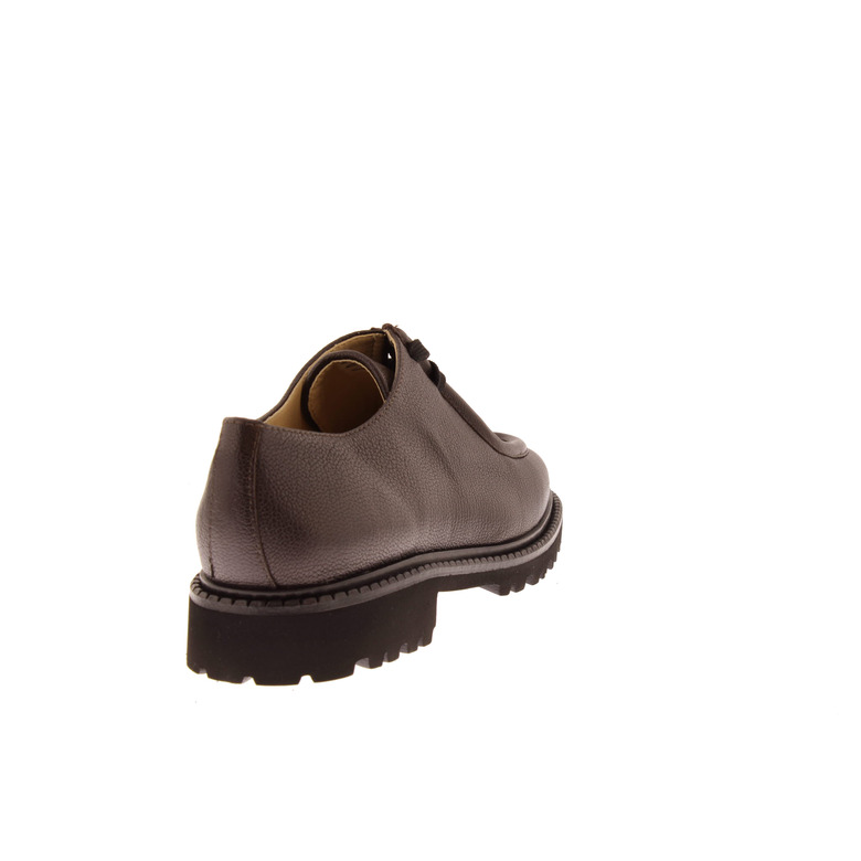 Brunate veterschoenen --- 4