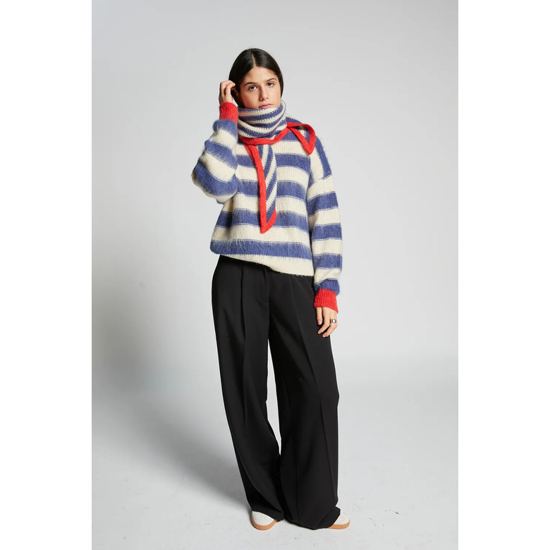 Indee sweater blauw 2