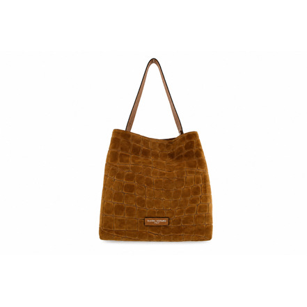 Carol J. schoudertas camel