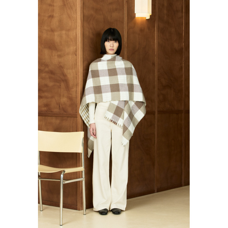 Humility sjaal beige 2