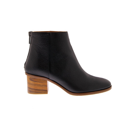 Atelier Content ankle boots black