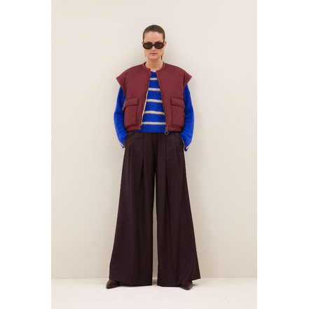 By-bar vest bordeaux