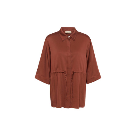 Cream blouse cognac