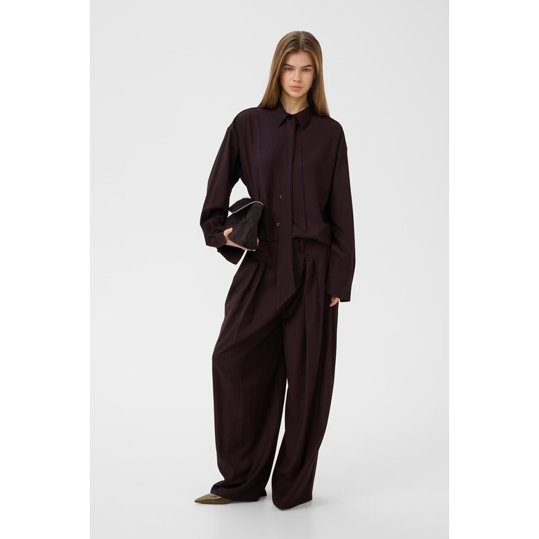 Gestuz hose bordeaux 2