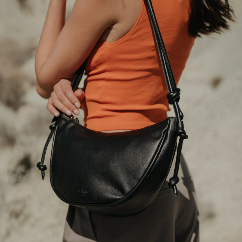 Ann Kurz crossbody black 3