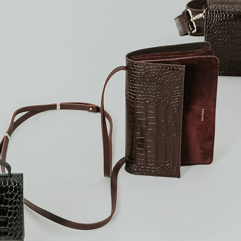 Ann Kurz coque gsm bordeaux 3