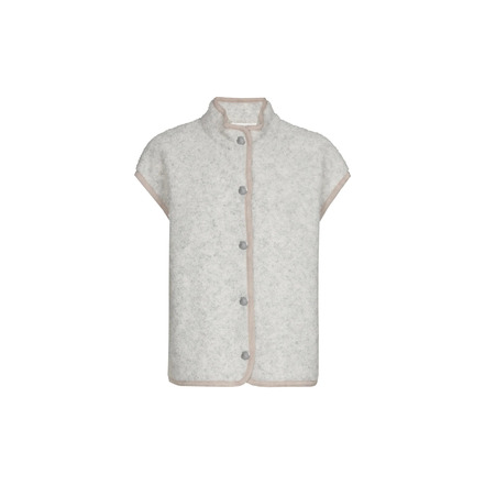 Marie Mero veste gris