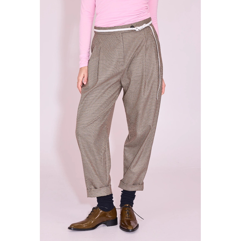 Nathalie Vleeschouwer broek beige 2
