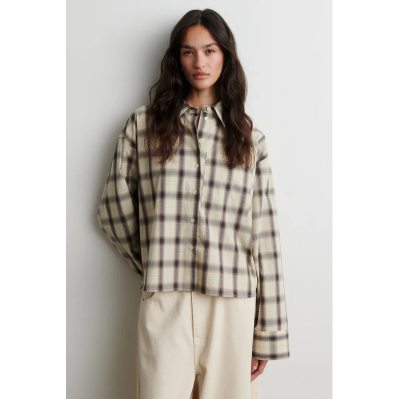 Second Female bluse beige 2