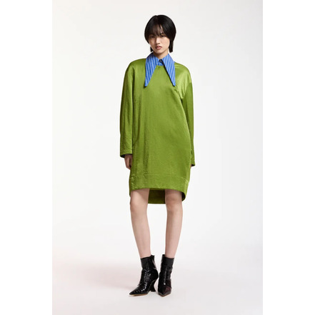 Essentiel jurk groen
