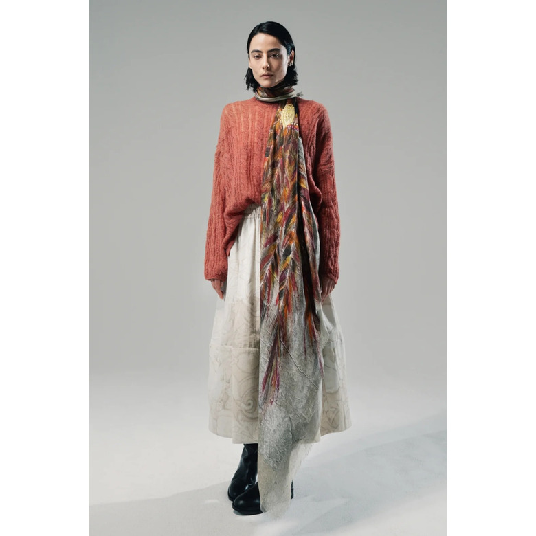 Talking Walls scarf lightbrown 2