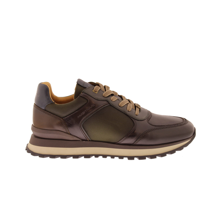 Ambitious sneakers bruin 1