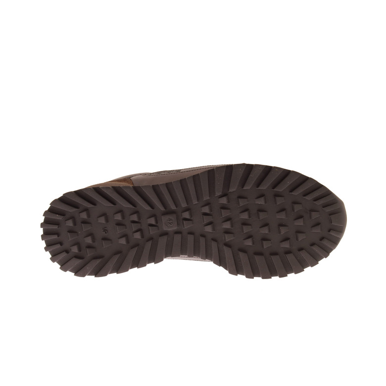 Ambitious sneakers bruin 5