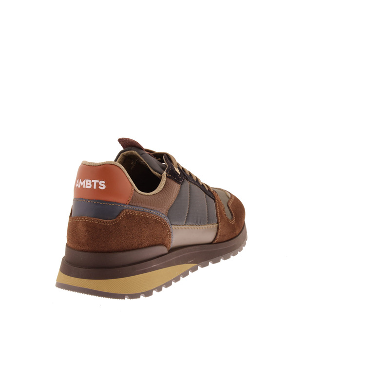 Ambitious sneakers bruin 4