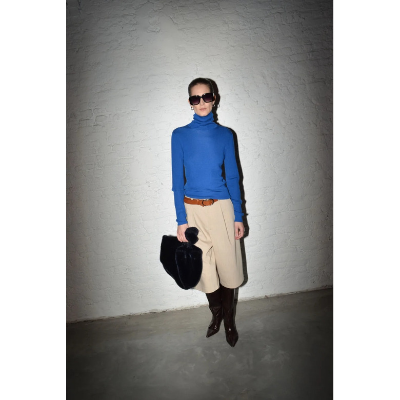 Collectors Club sweater blue 2