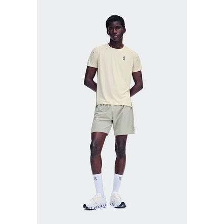 On Running t-shirts ecru