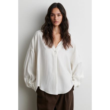 Second Female blouse ecru