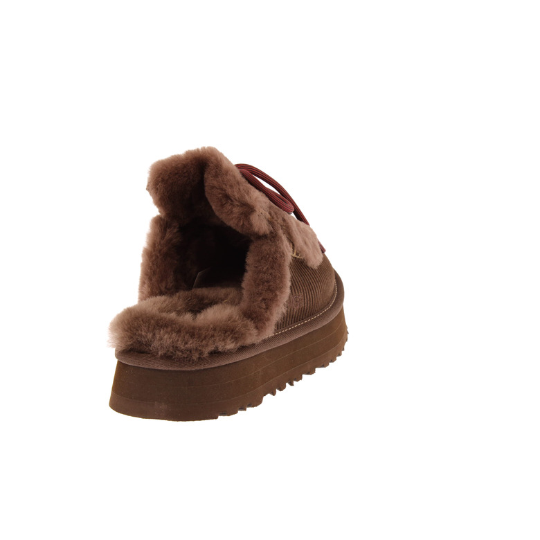 Ugg clogs bruin 4