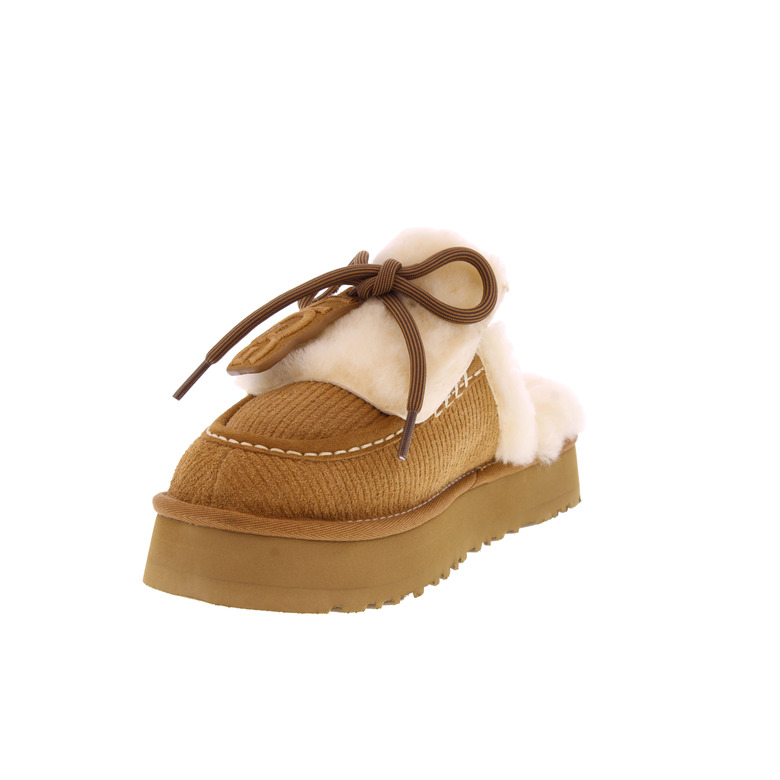 Ugg clogs camel 3