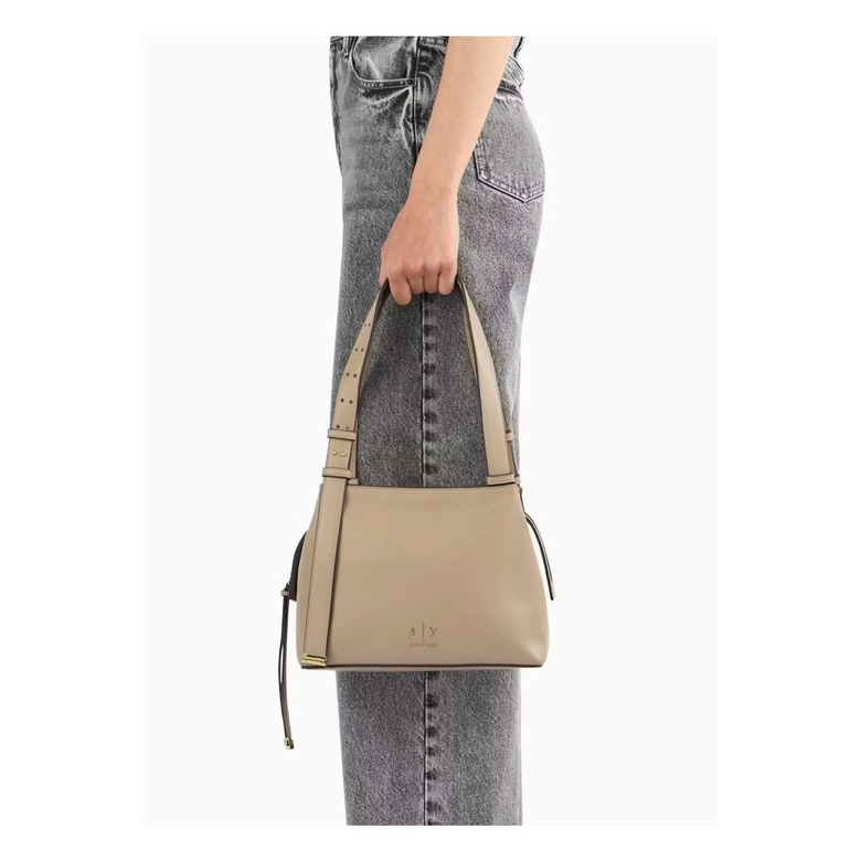 Armani Exchange sac porté épaule beige 4
