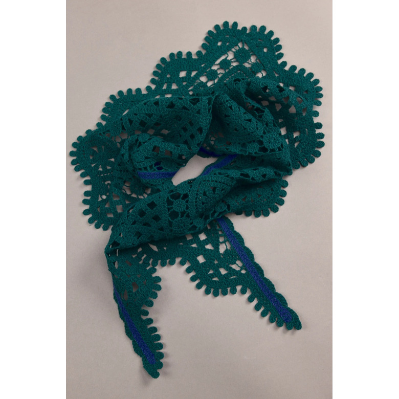 Nathalie Vleeschouwer scarf green 2