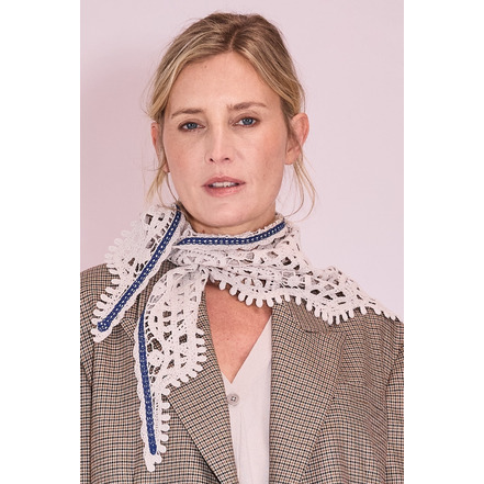 Nathalie Vleeschouwer scarf ecru
