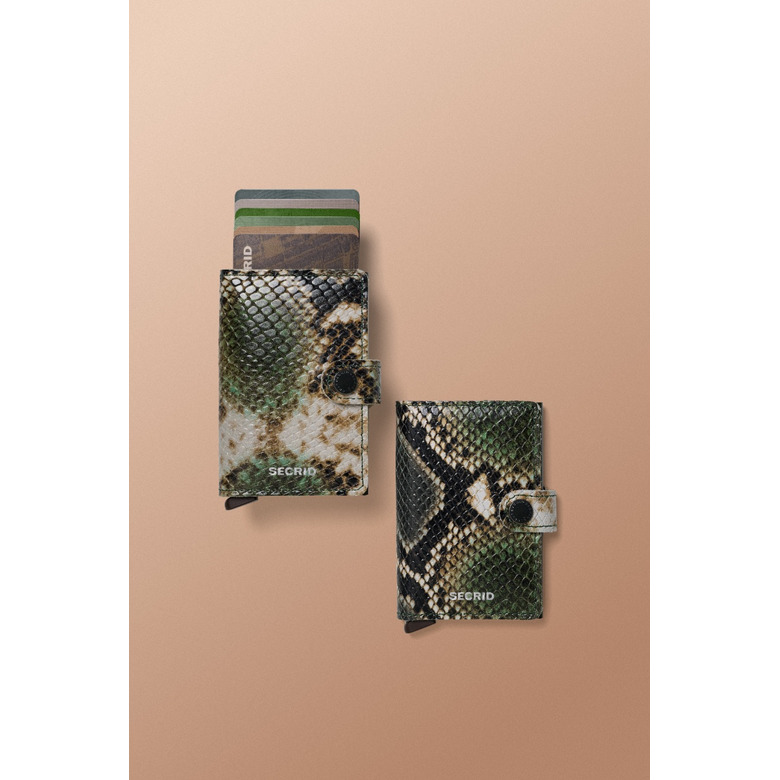 Secrid cardprotector green 3