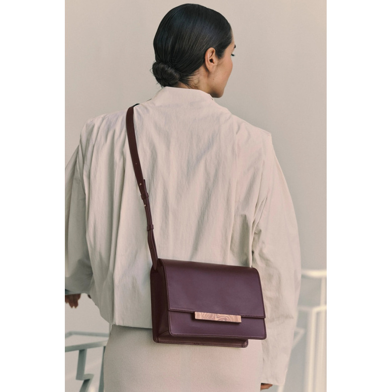 Atelier Content crossbody bordeaux 5