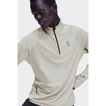 On Running chemise beige