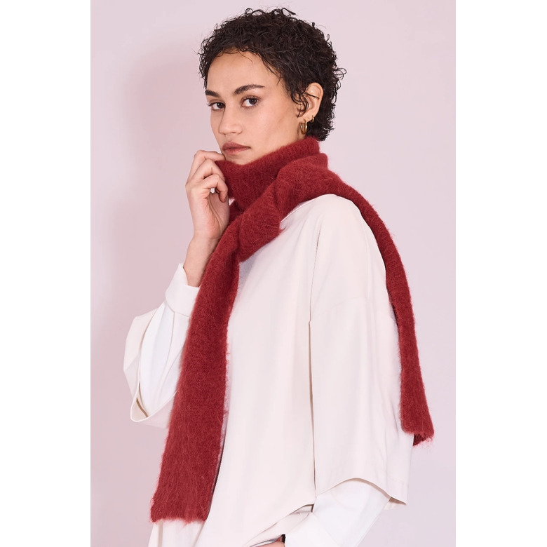 Nathalie Vleeschouwer schal bordeaux 2