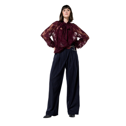 Caroline Biss top bordeaux